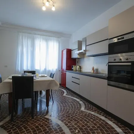 בית נופש Lusso E Comfort, A Pochi Passi Dal Mare